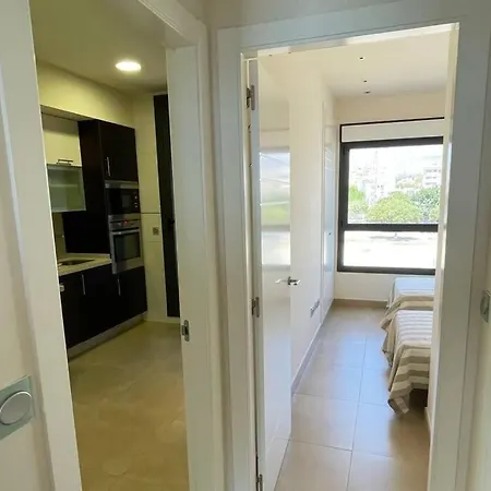 Apartment Luxury Apartment/ Sea Views/pool/gym *