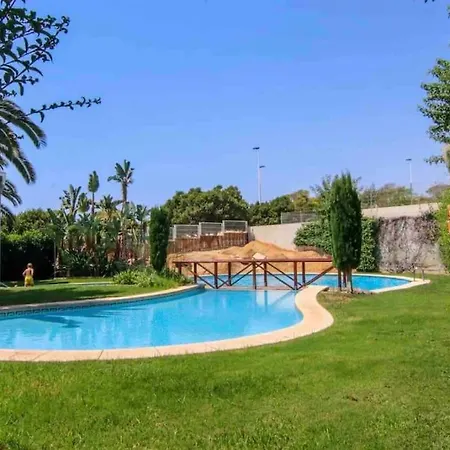 Apartment Luxury Apartment/ Sea Views/pool/gym *