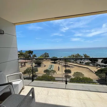 Luxury Apartment/ Sea Views/pool/gym Apartment *