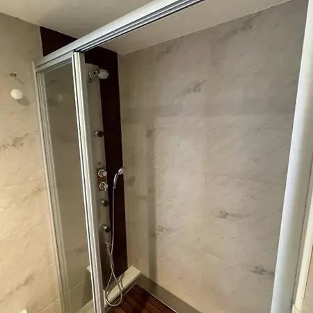 Apartment Luxury Apartment/ Sea Views/pool/gym *